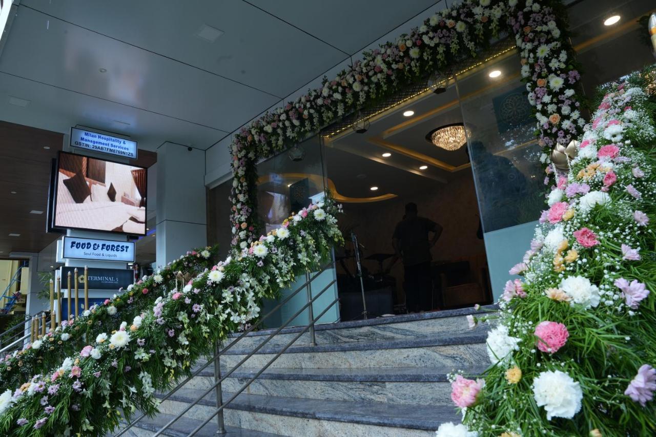 Hotel Eden カルワル エクステリア 写真
