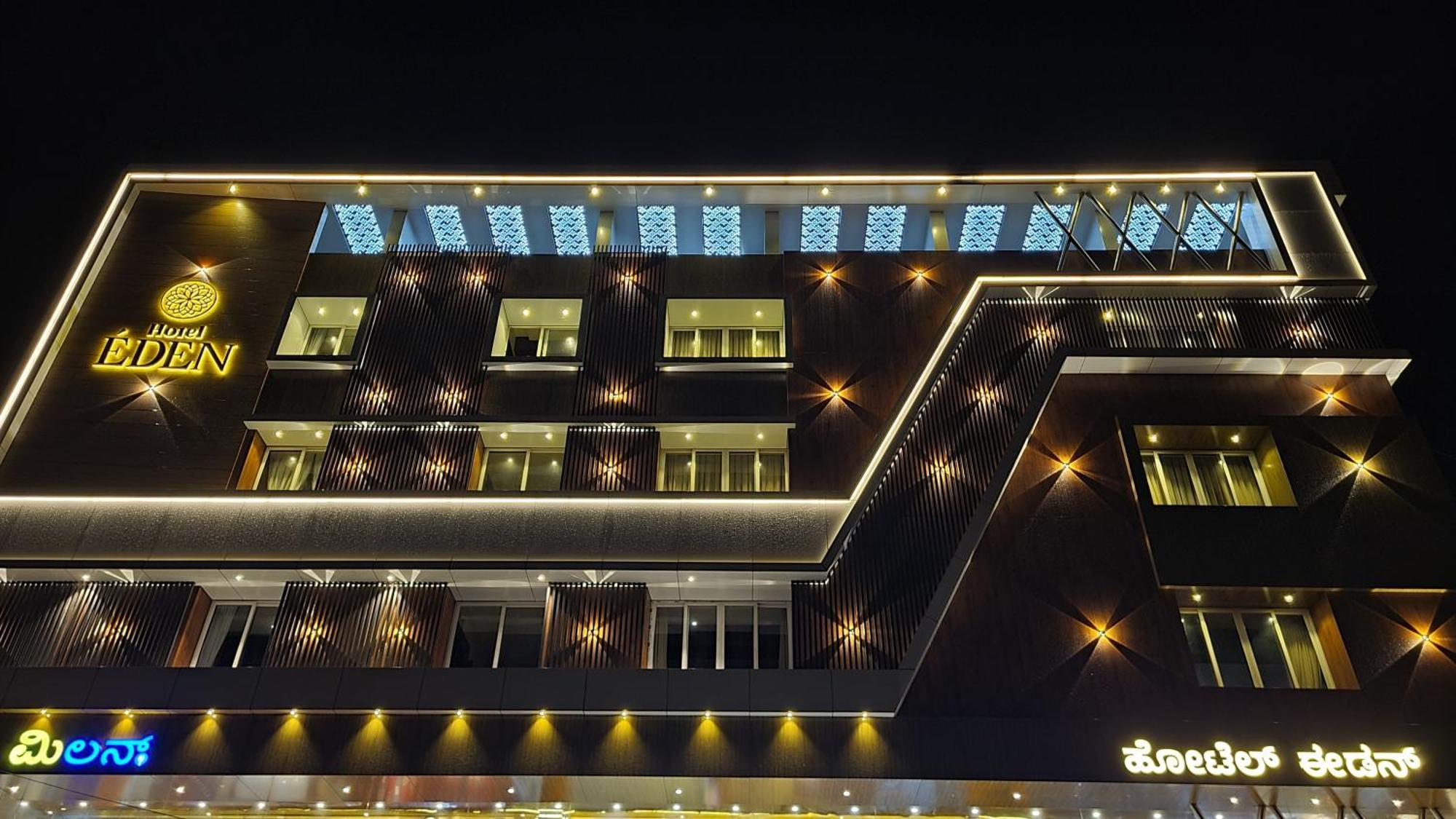 Hotel Eden カルワル エクステリア 写真